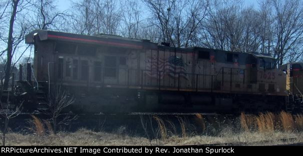 UP 7625, engineer's side view